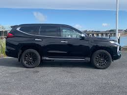 Mitsubishi Montero Sport  Black